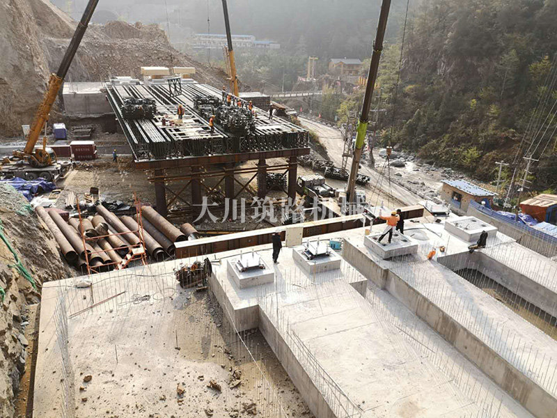 現澆梁支架平臺 (3)